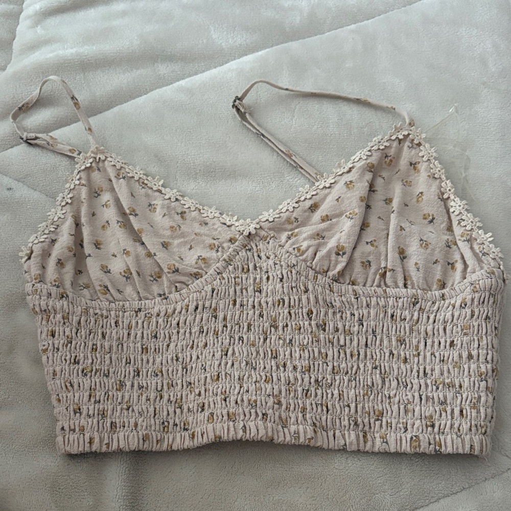 Sky and Sparrow Beige Floral Camisole